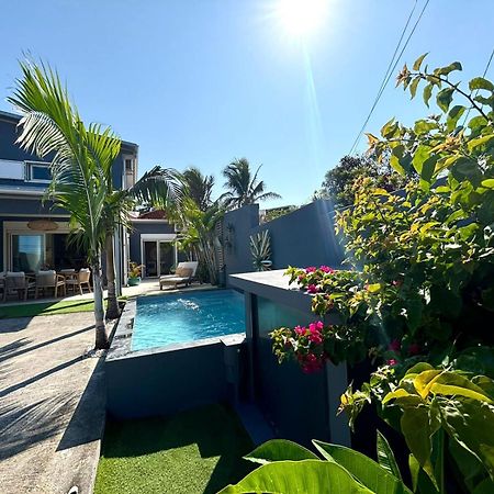 Lestipecheur Fr Villa Grise Avec Piscine Bord De Mer Saint Pierre Luaran gambar